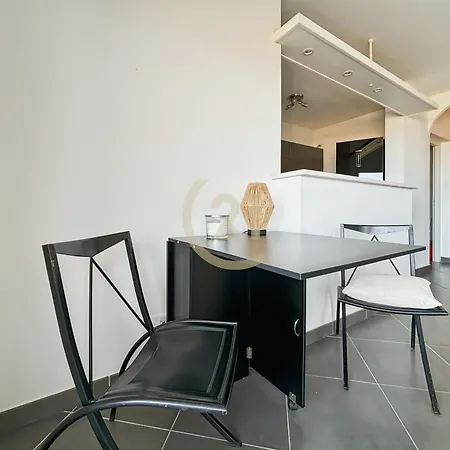 La Parenthese Corse * L'Ile-Rousse (Corsica)